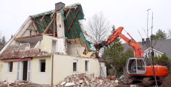 Usługi rozbiórkowe – wyburzanie starych budynków